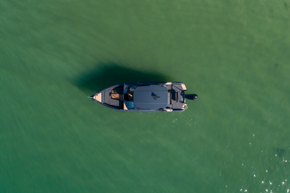 2024 XO DSCVR 9 T-Top – SOLD